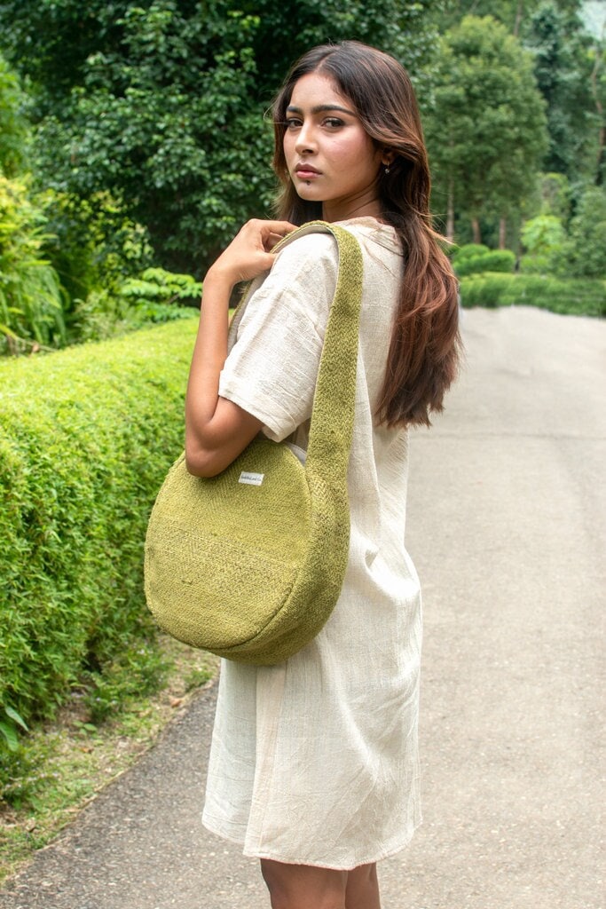 Handmade Hemp Shoulder Bag: Minimalist Handwoven Purse